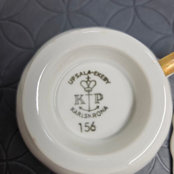 Vintage Upsala Miniature Tea Cup Set, Sweden - Picture 7 of 8